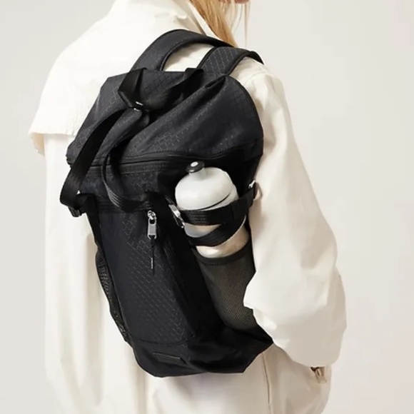 Athleta Excursion Backpack - Picture 1 of 2